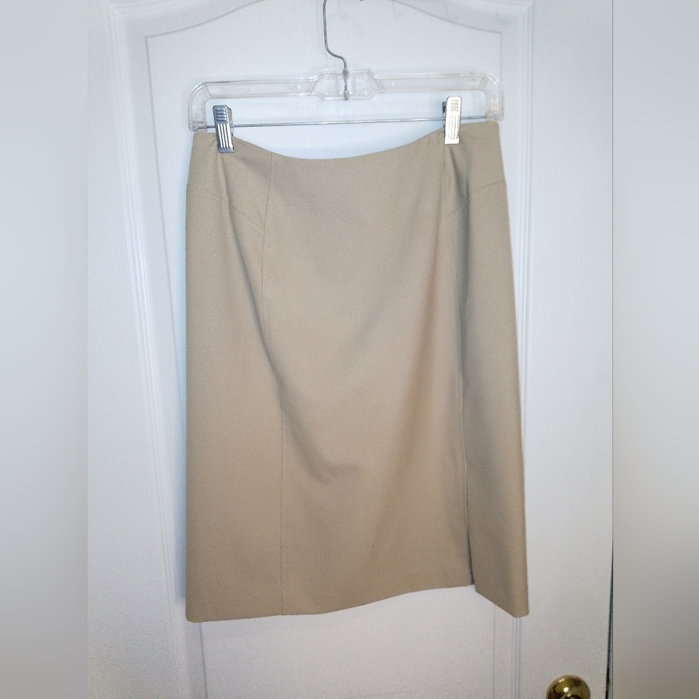 The limited stretch/ size: 4 / beige/ pencil skirt